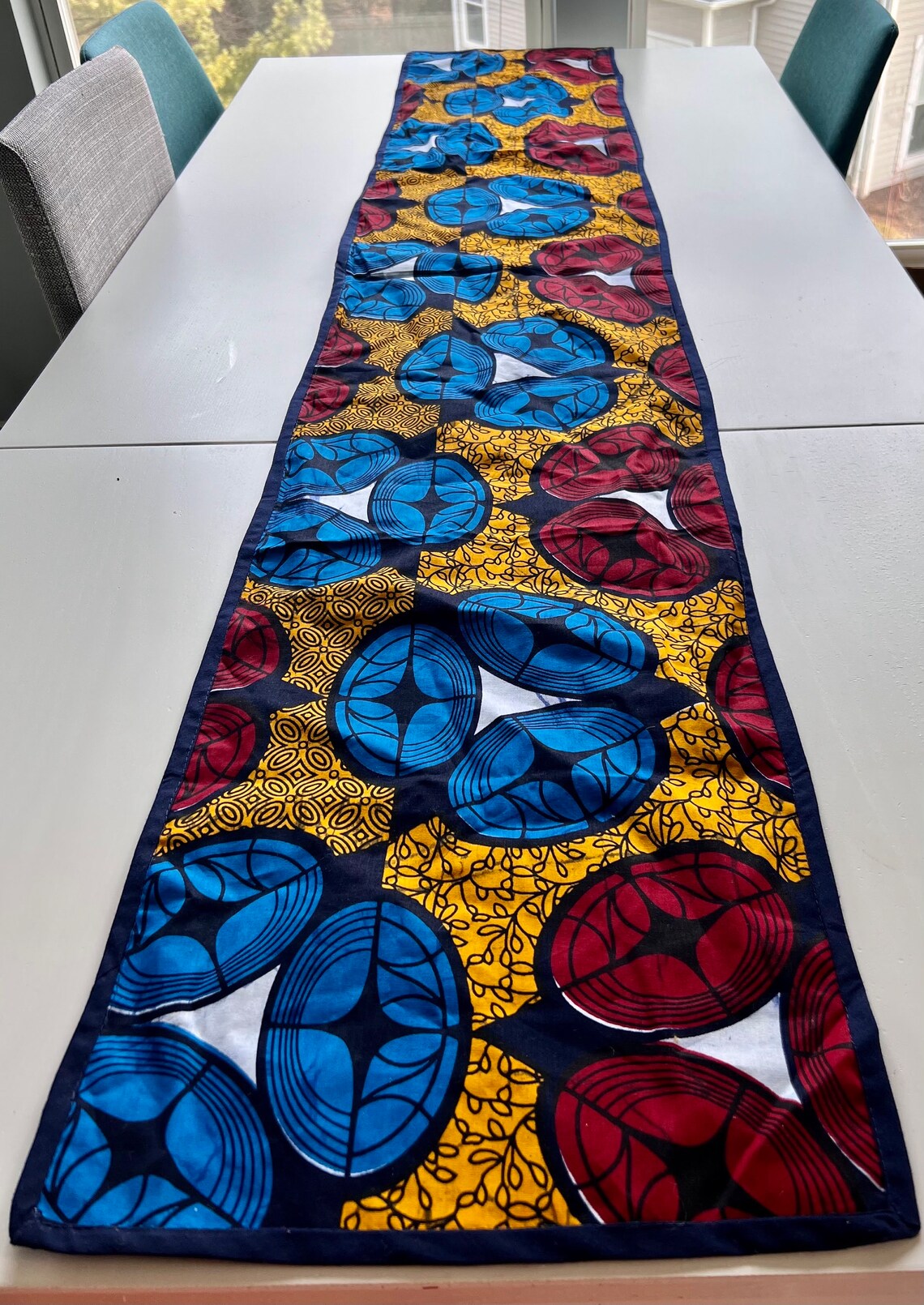 Set of 6 Two sided Placemats with Table Runner - Image 9