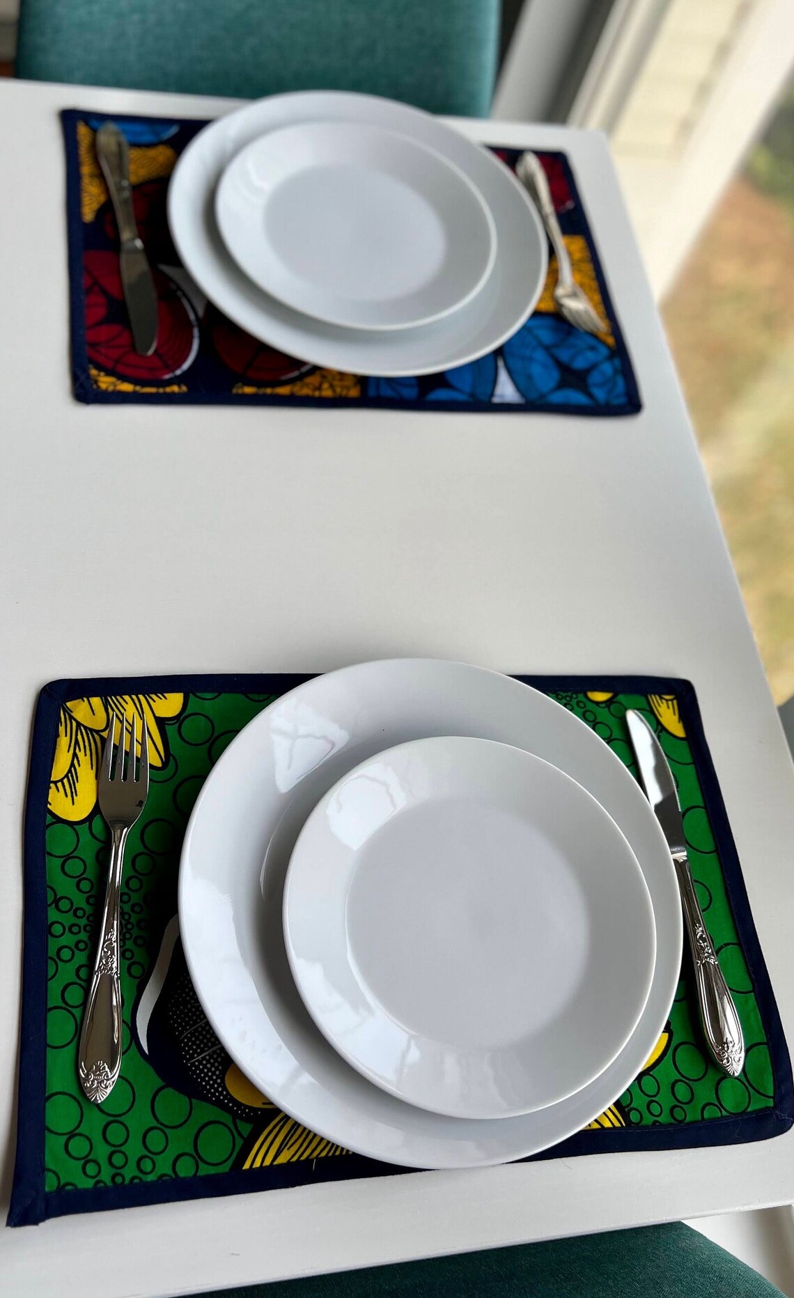 Set of 6 Two sided Placemats with Table Runner - Image 5
