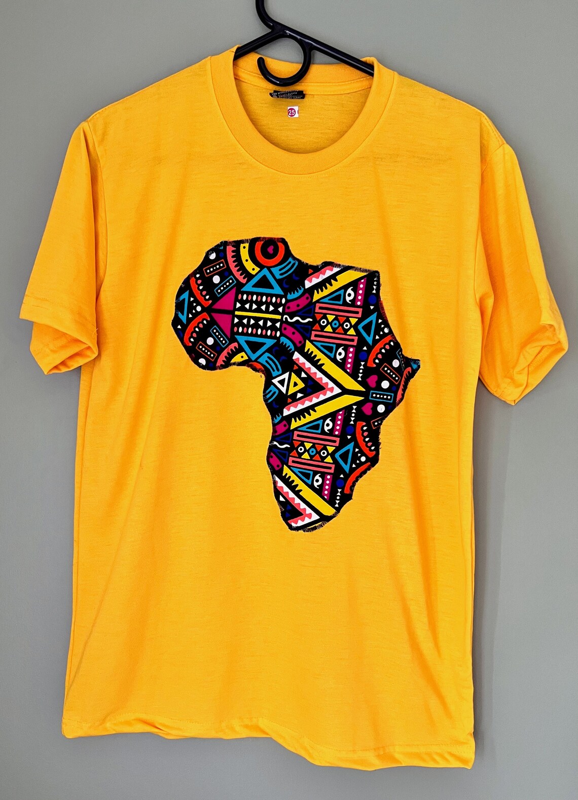 African Print T-Shirt Map of Africa - Image 4
