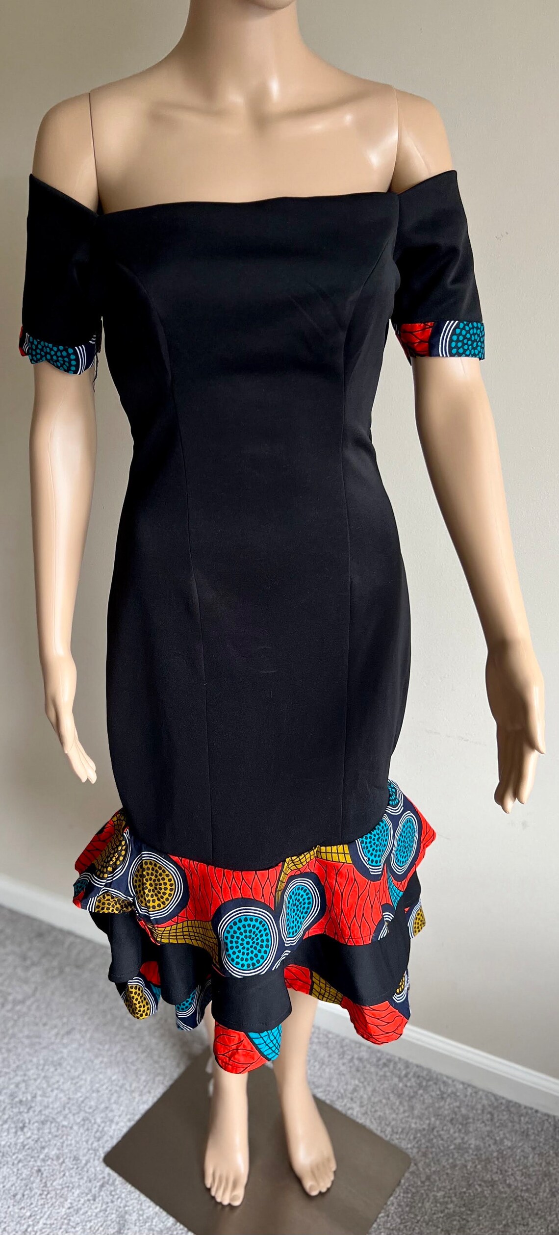 Black off Shoulder Body Con Dress - Image 9