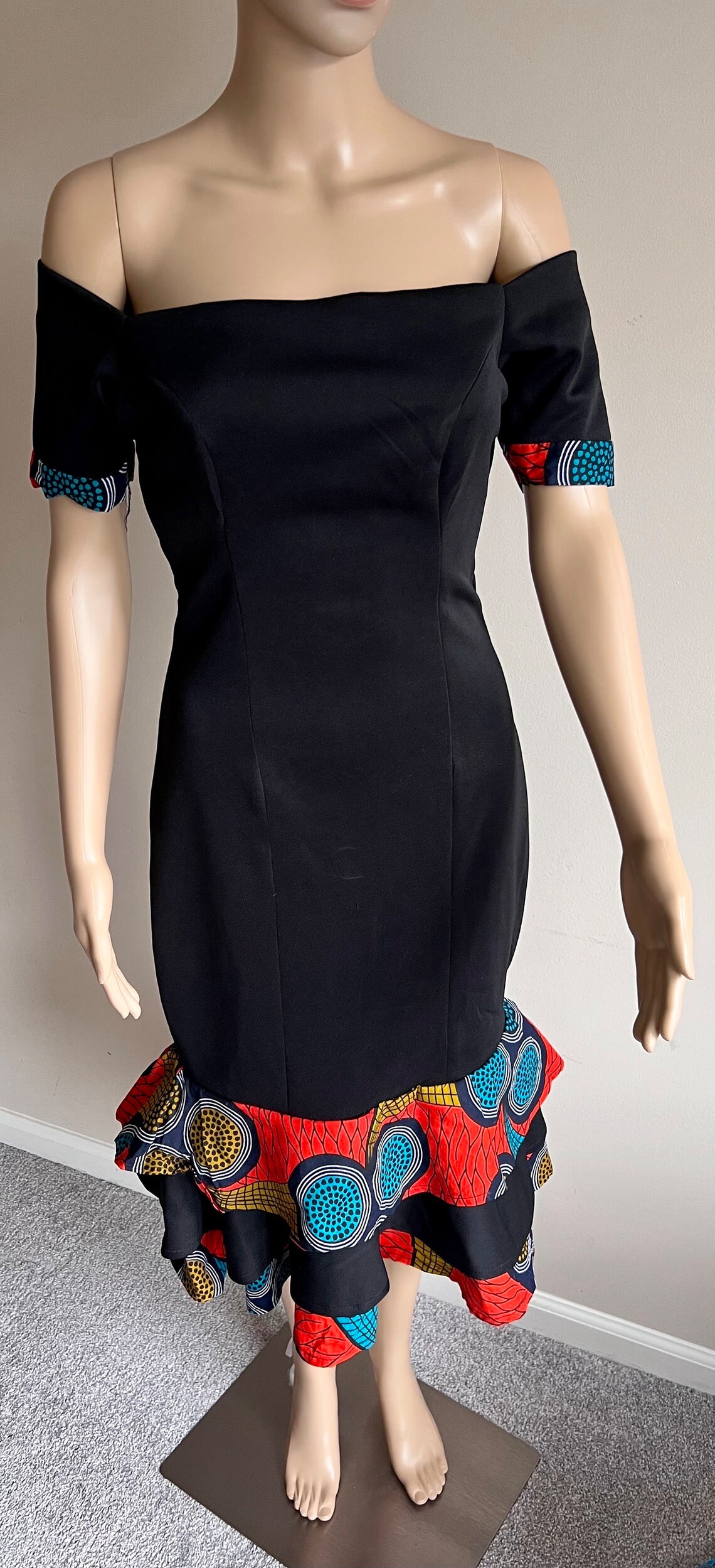 Black off Shoulder Body Con Dress - Image 5