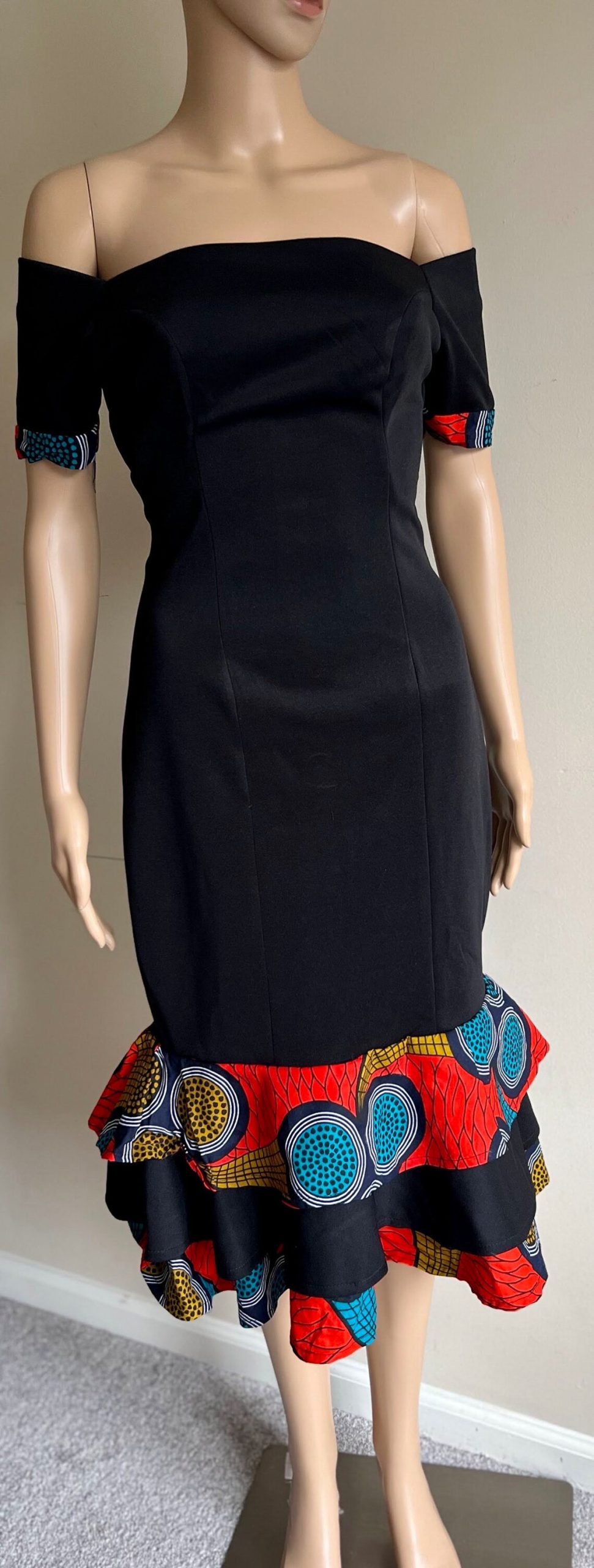 Black off Shoulder Body Con Dress - Image 4