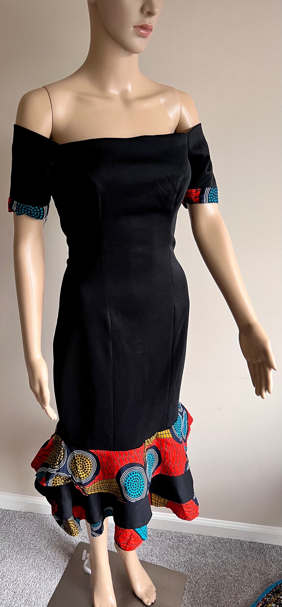Black off Shoulder Body Con Dress
